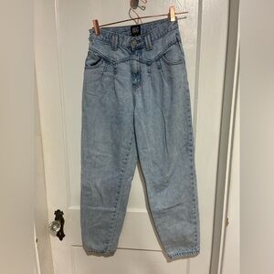 BDG Urban Outfitters High Rise Pleated Balloon Mom Jeans size 25